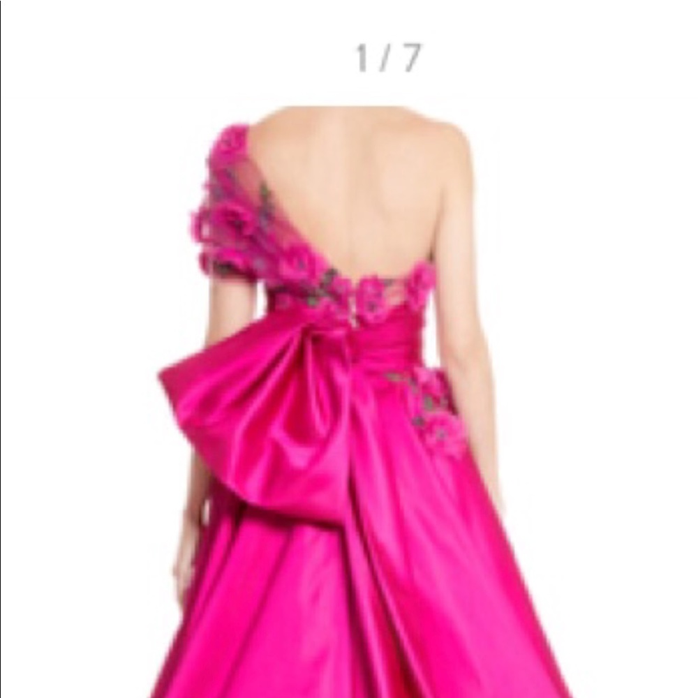 Marchesa gown - Picture 2 of 8